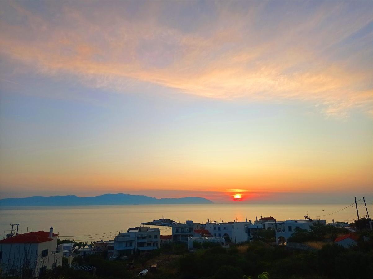 Evangelia House Sea View Apartments Agia Pelagia  المظهر الخارجي الصورة